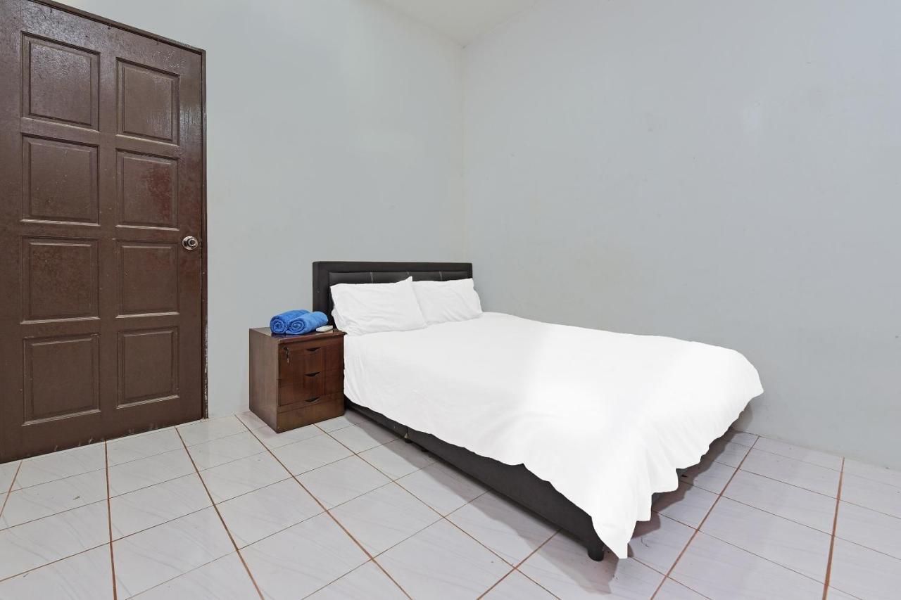Oyo 90596 Casaria Inn Paka Exterior foto